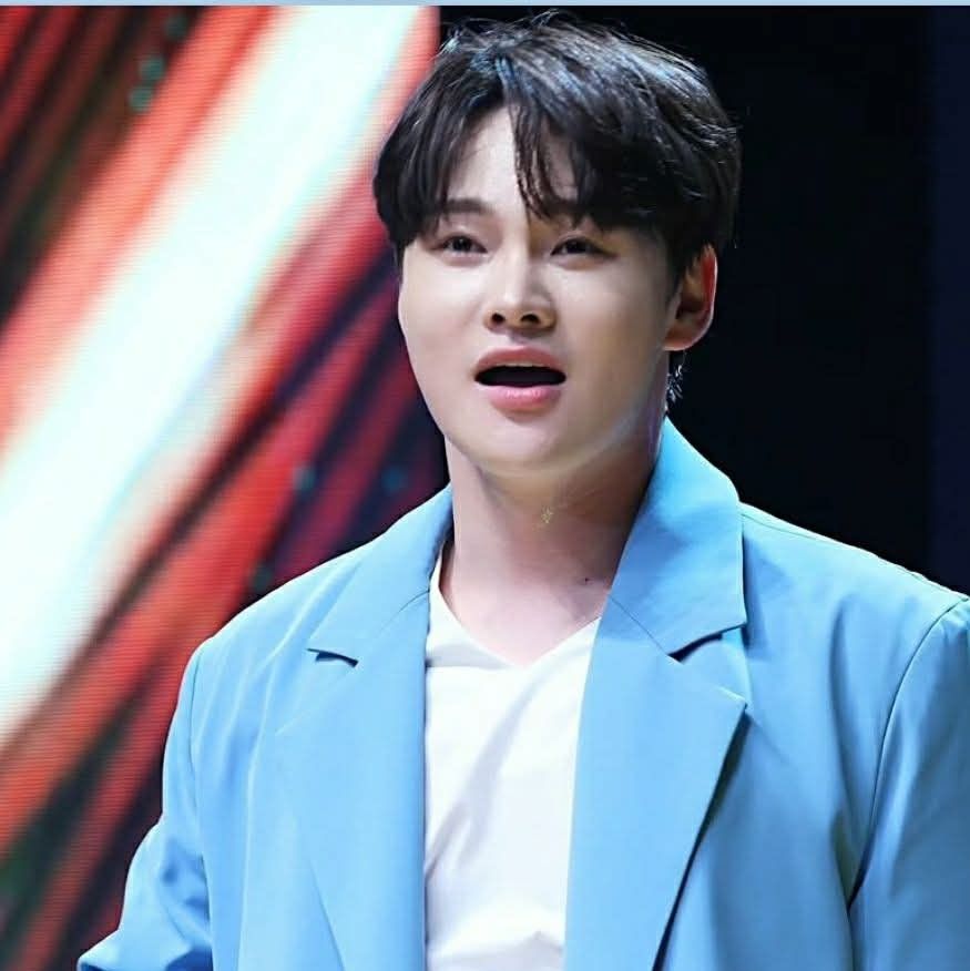 粉絲拍下的朴瑞鎮瞬間