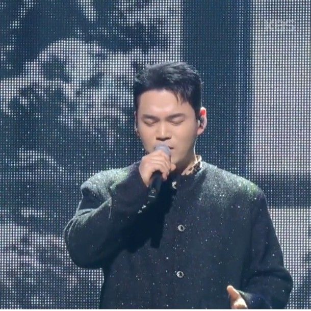 Recent activity shot of Cheonrokdam