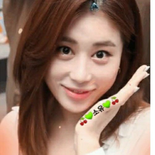 Foto terbaru dari Kim Soyou