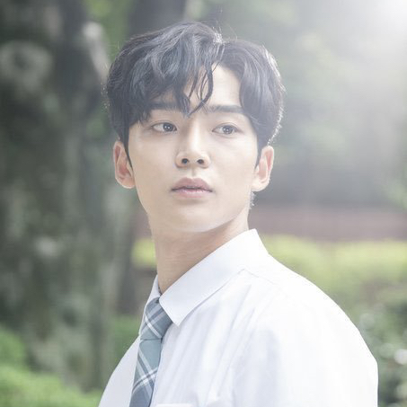 Foto terbaru dari Rowoon