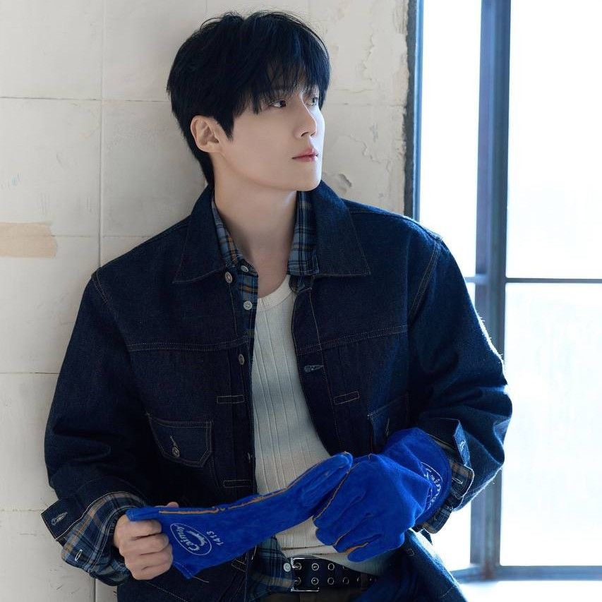 A moment captured by a fan of Kim Seonho