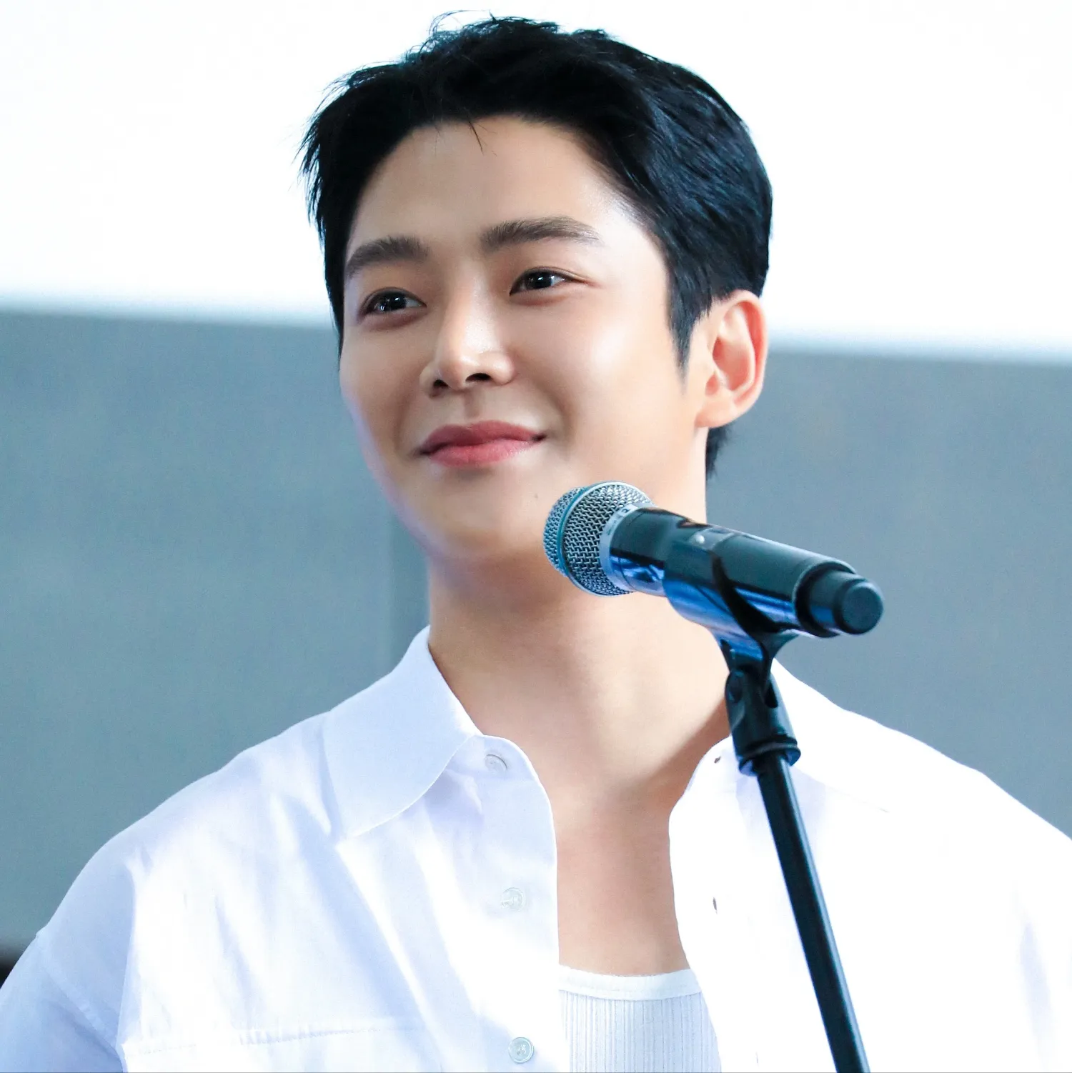 Foto kegiatan terbaru dari Rowoon