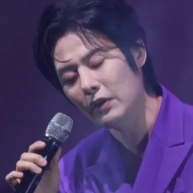 A moment captured by a fan of Kang Moonkyung