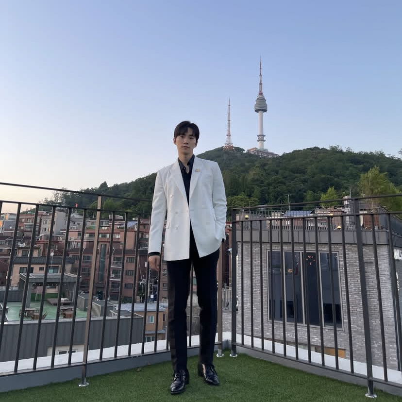 粉絲拍下的李俊昊瞬間