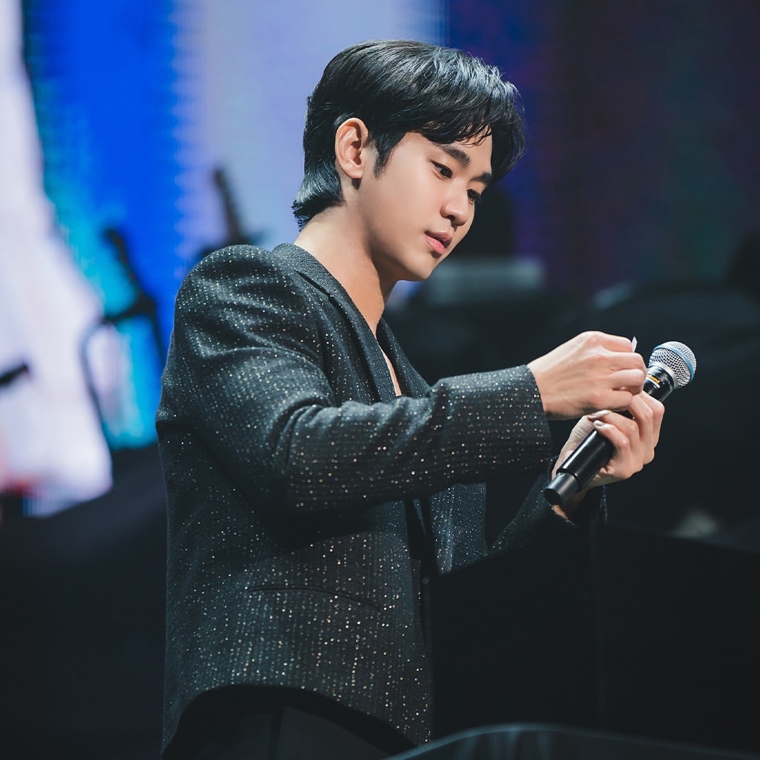 Behind-the-scenes cut of Kim Soohyun