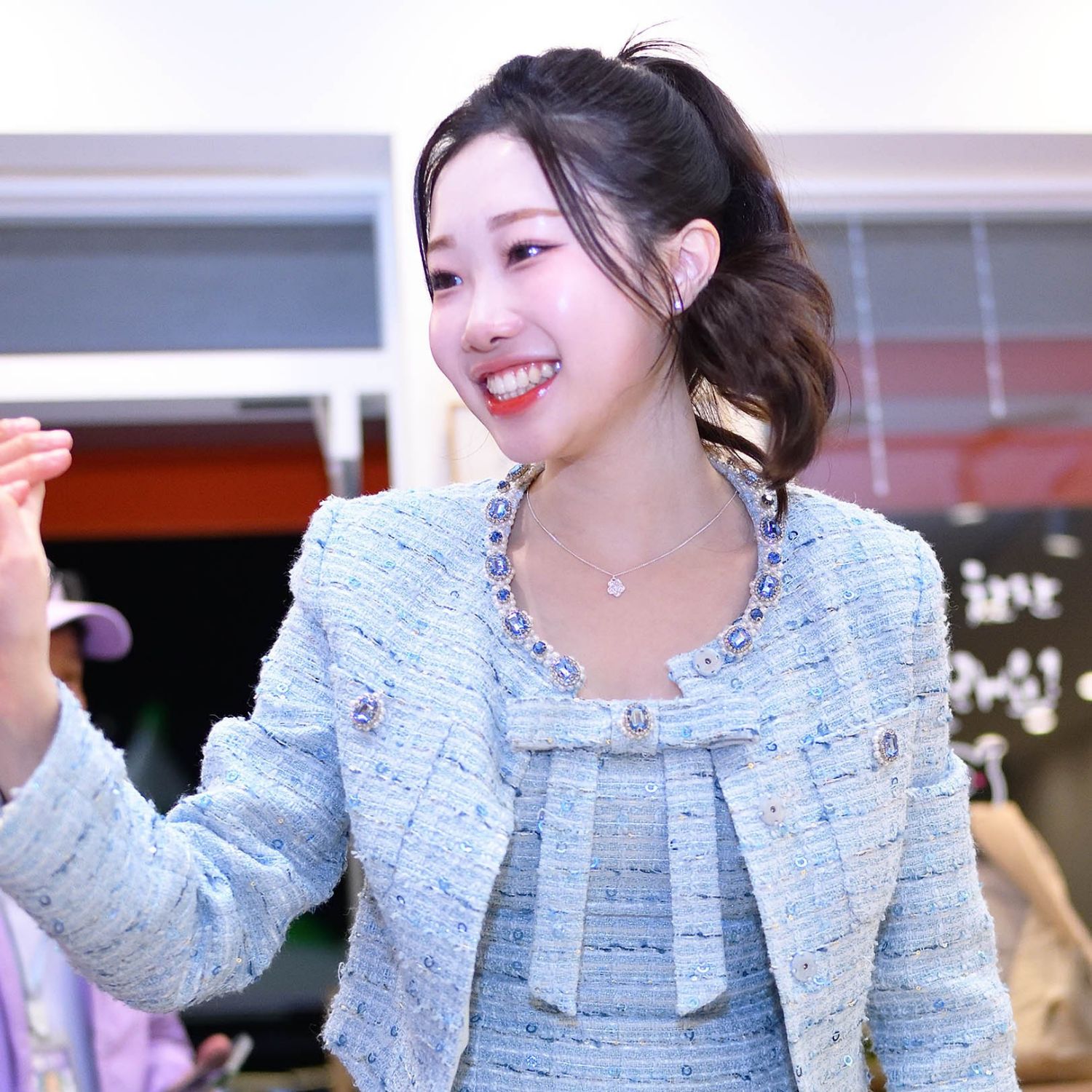 A moment captured by a fan of Jung Seojoo