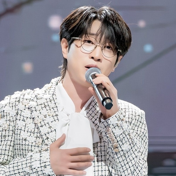 Behind-the-scenes cut of An Sunghoon