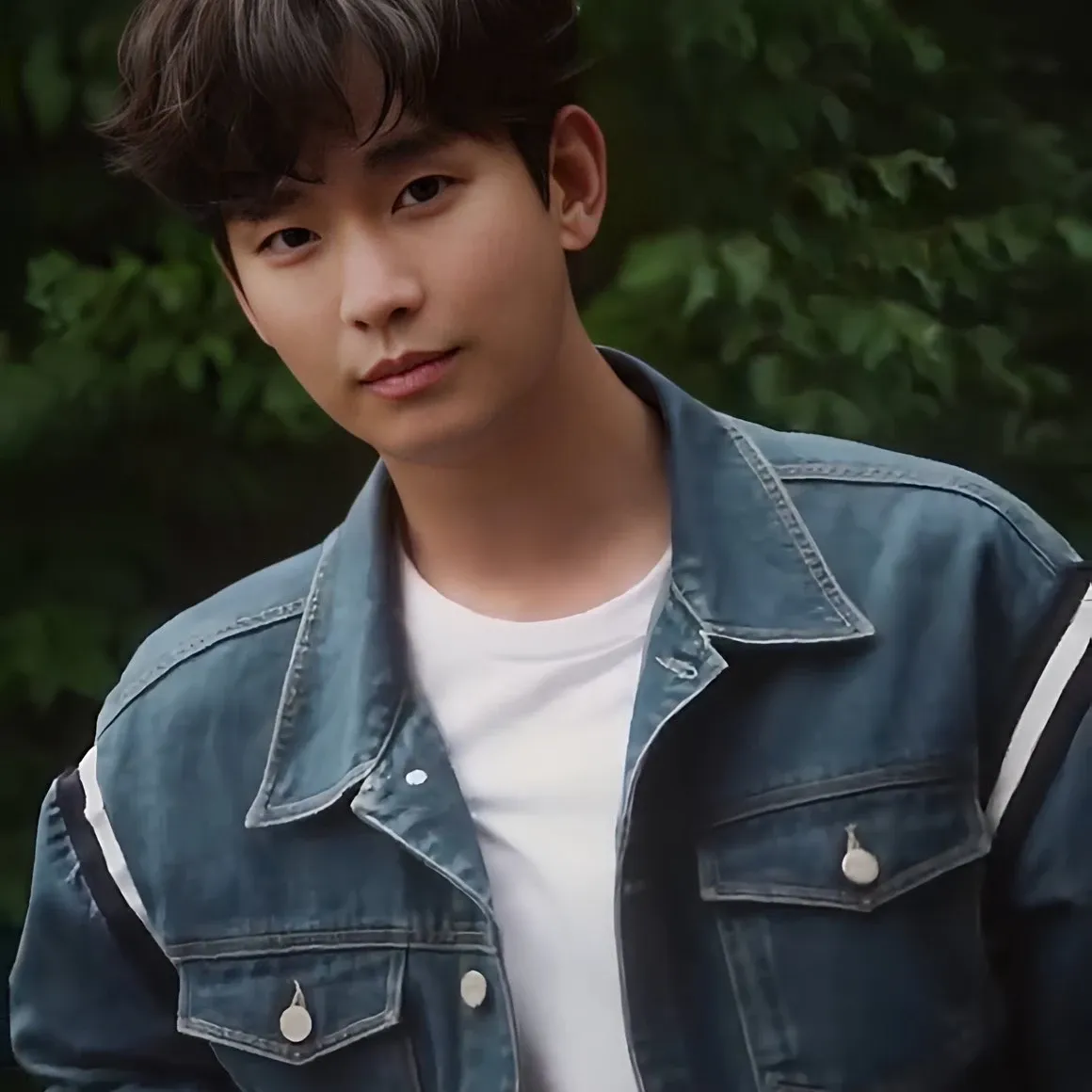 A moment captured by a fan of Kim Soohyun