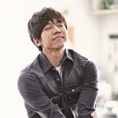 Foto terbaru dari Lee Seunggi