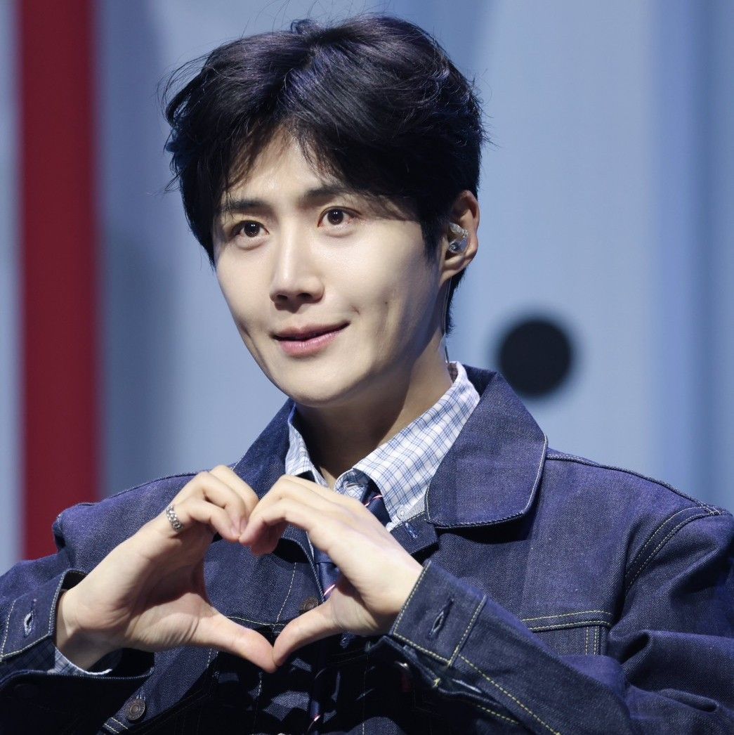 Behind-the-scenes cut of Kim Seonho