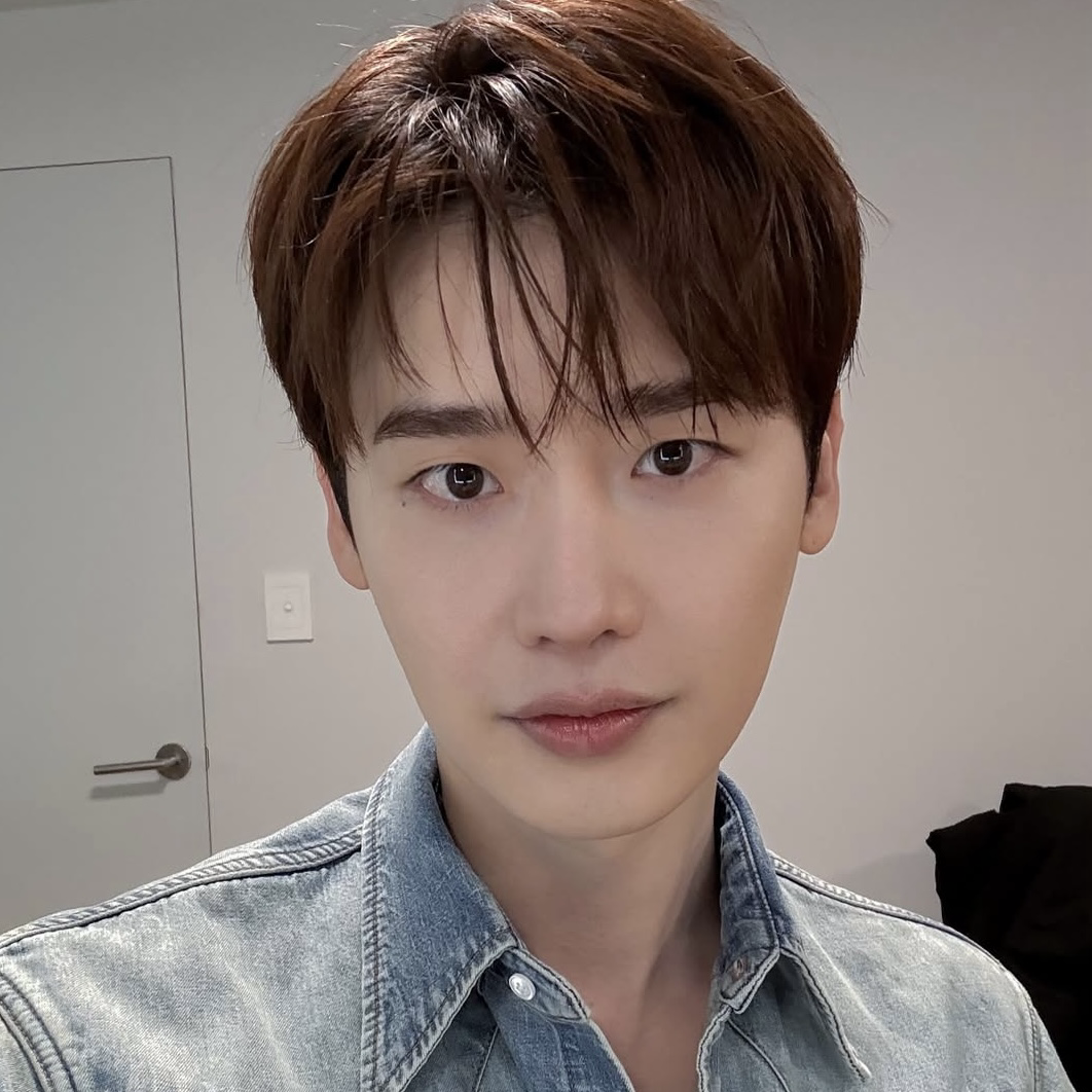 李鍾碩的最新照片