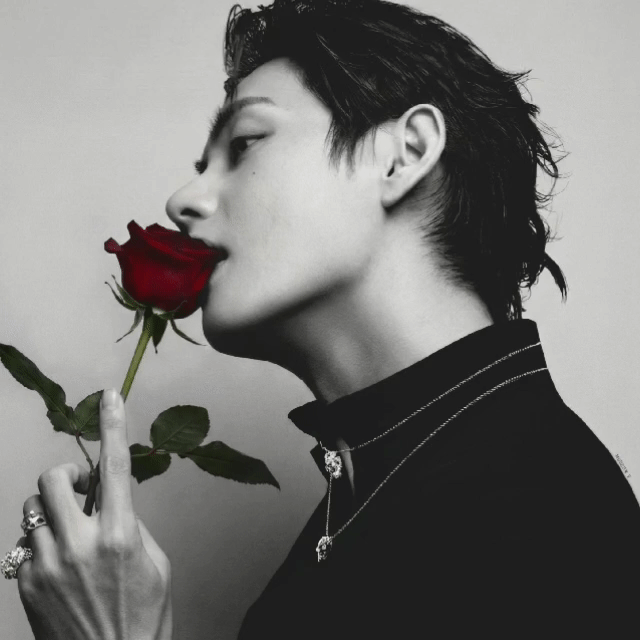 Behind-the-scenes cut of Kim Taehyung (V)