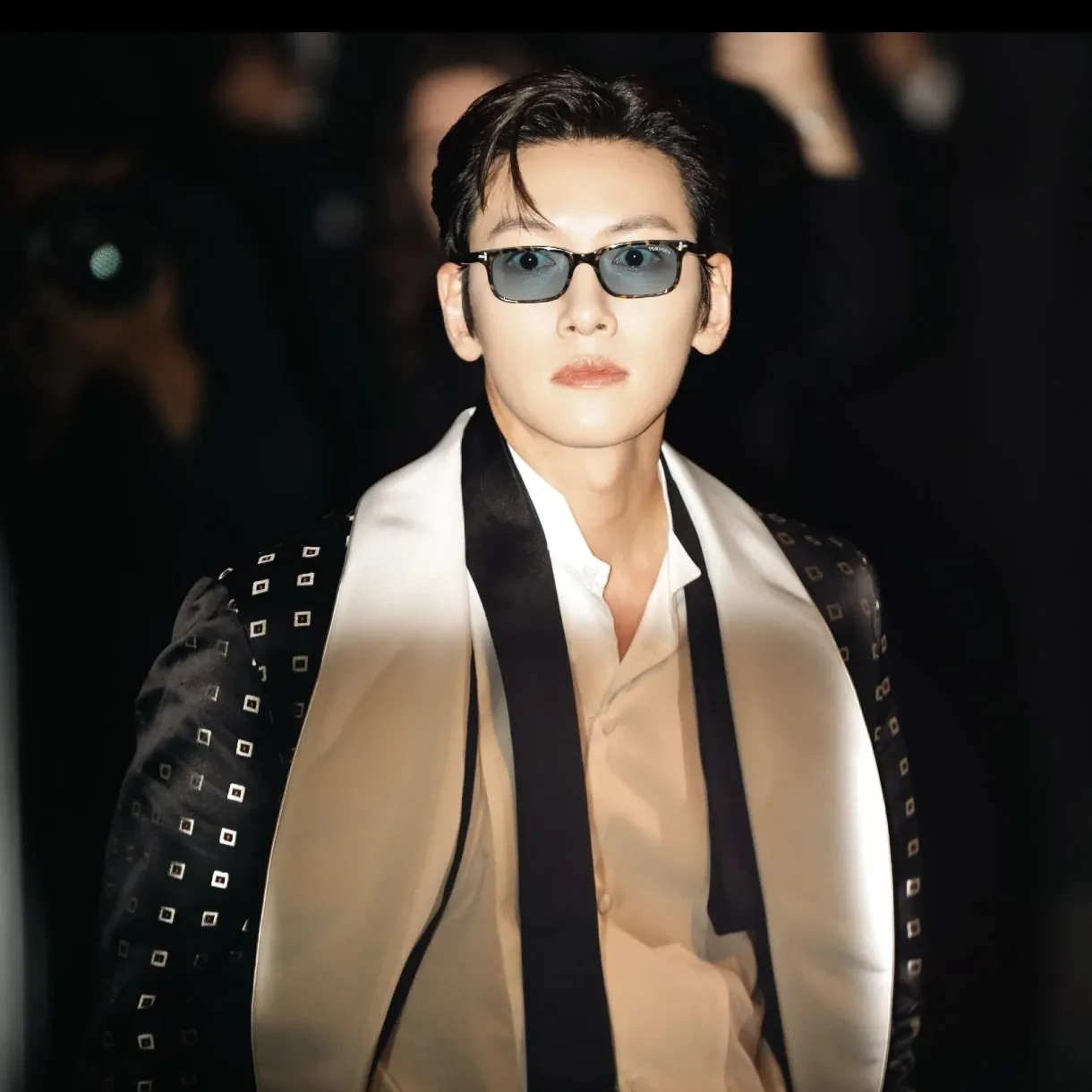 Behind-the-scenes cut of Ji Changwook