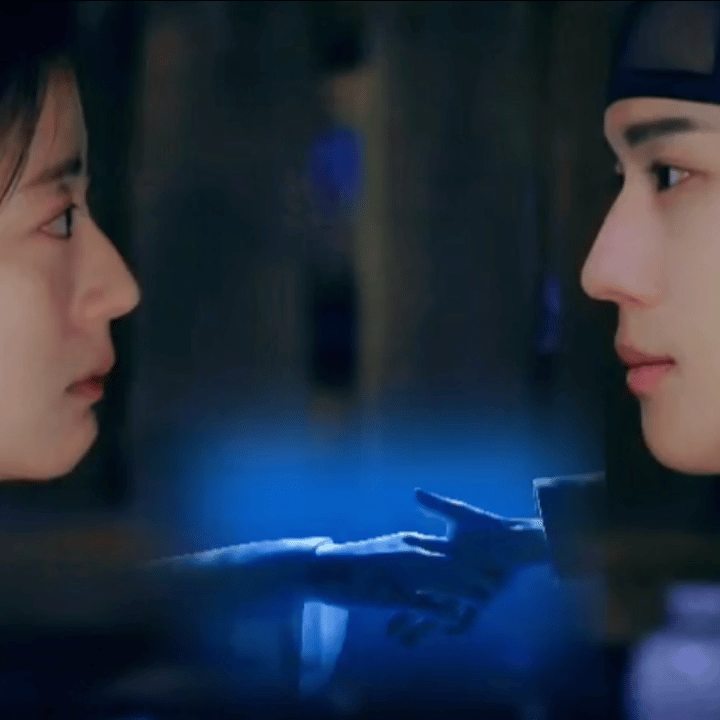 Behind-the-scenes cut of Nam Jihyeon