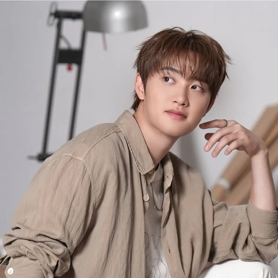 Cuplikan di balik layar dari Doh Kyungsoo (D.O.)