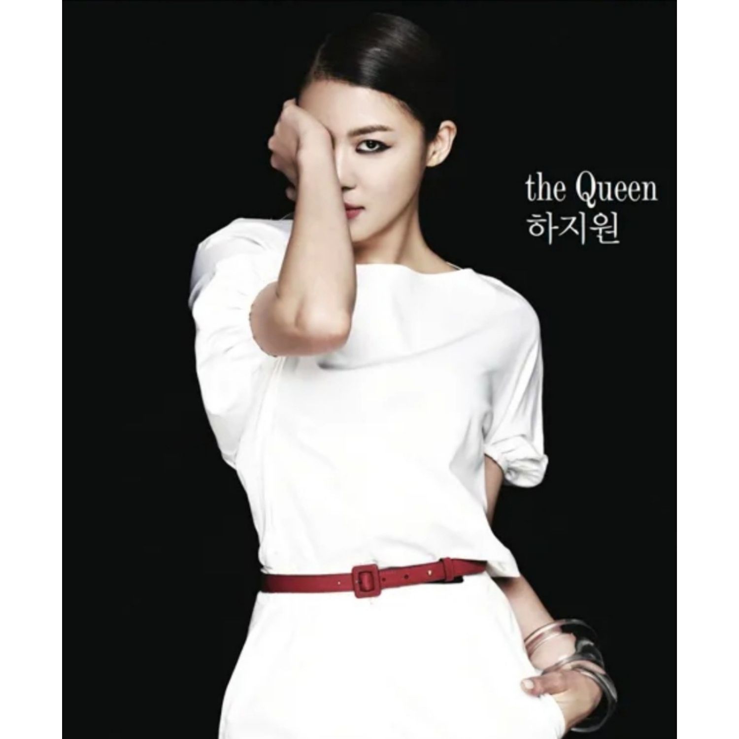 Behind-the-scenes cut of Ha Jiwon