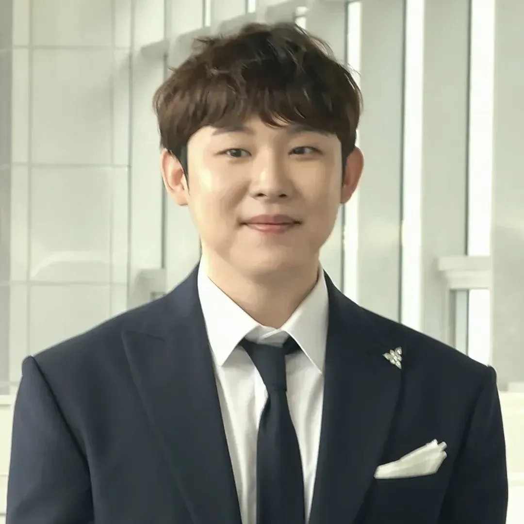 Behind-the-scenes cut of Jinuk