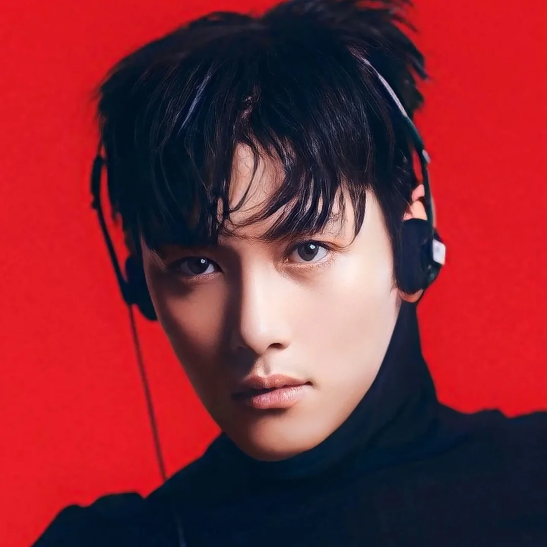 チ・チャンウクの最近の活動ショット