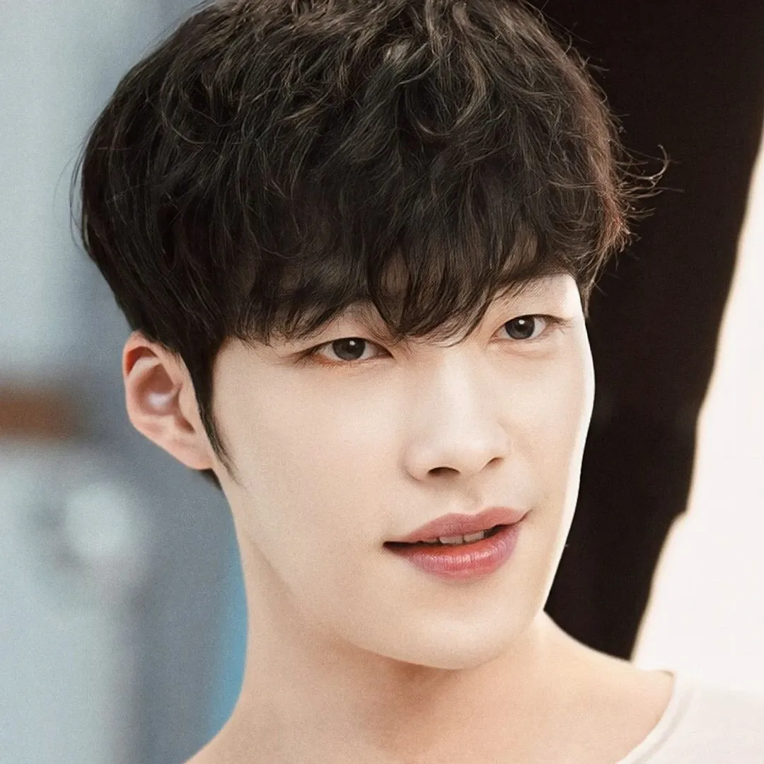 A moment captured by a fan of Woo Dohwan