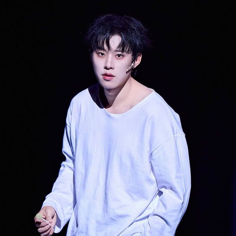 Behind-the-scenes cut of Kim Sungcheol