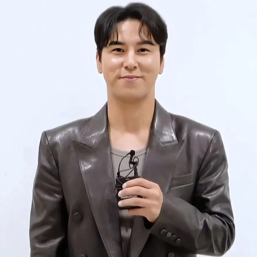 Foto kegiatan terbaru dari Jang Minho