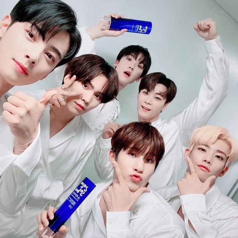 Foto kegiatan terbaru dari Cha Eunwoo