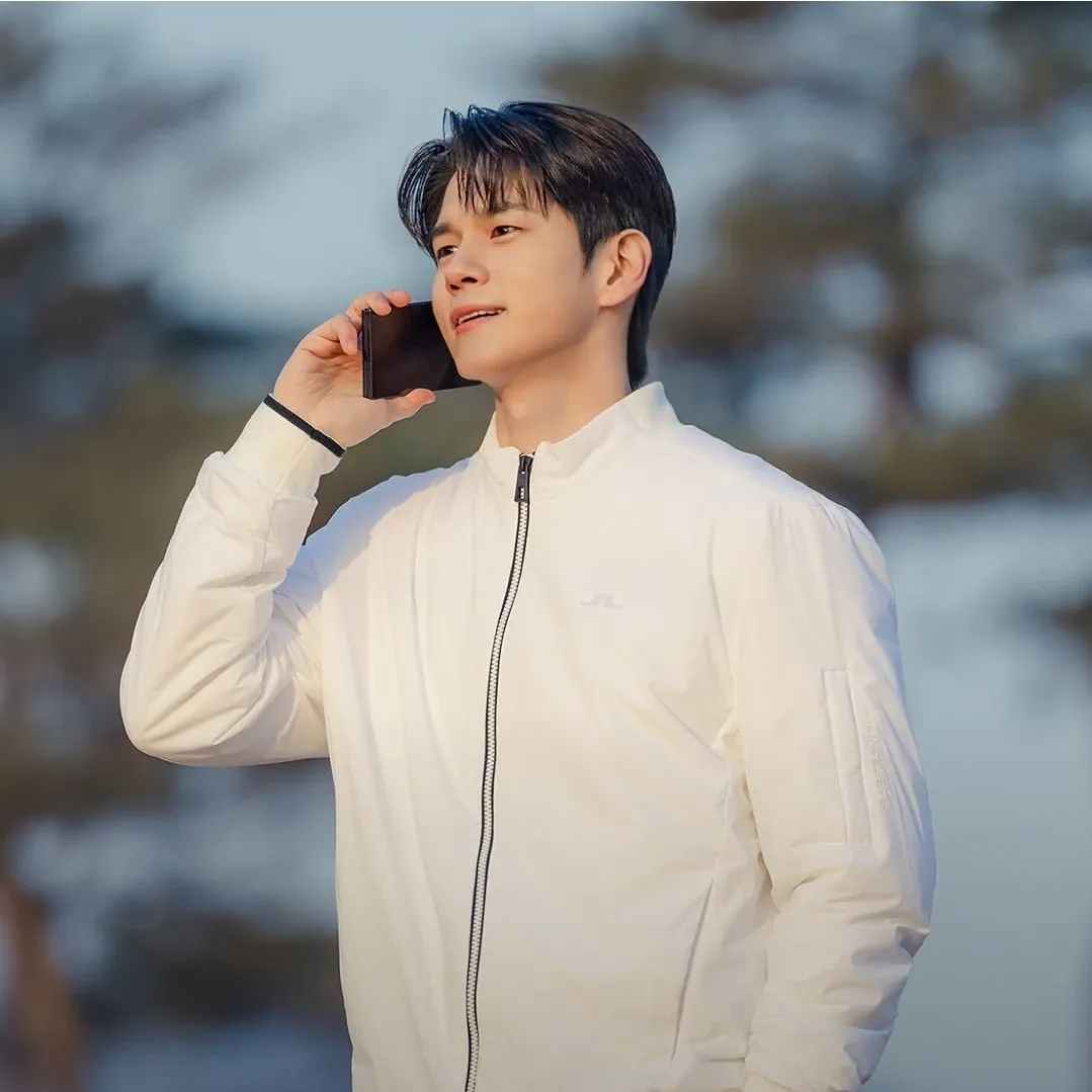 Behind-the-scenes cut of Ong Seongwu
