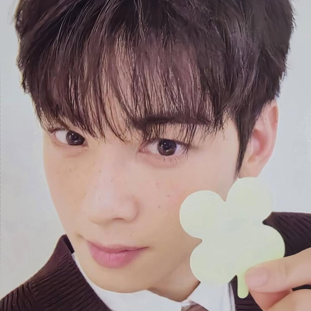 粉丝拍下的车银优瞬间