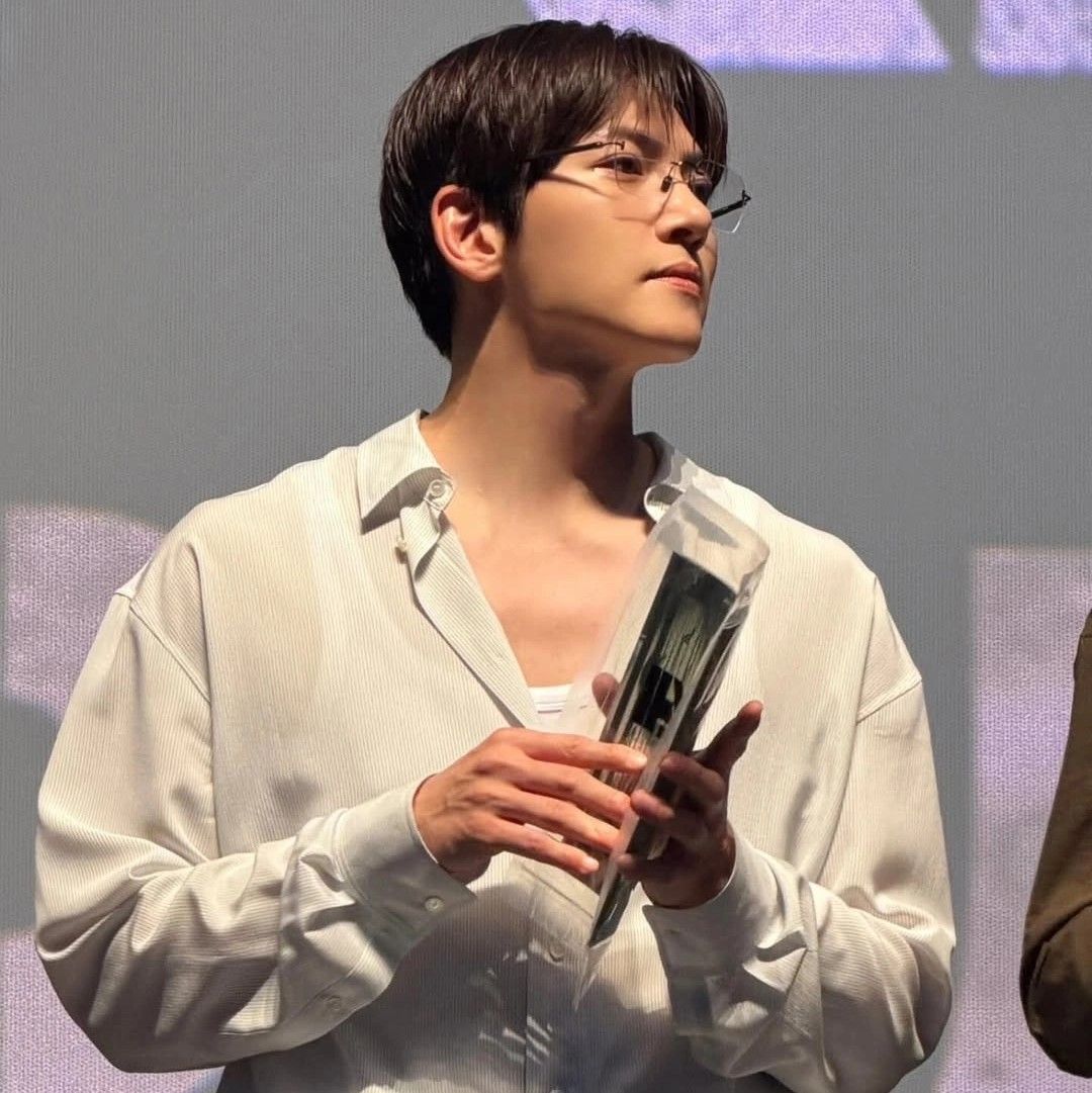 A moment captured by a fan of Ji Changwook