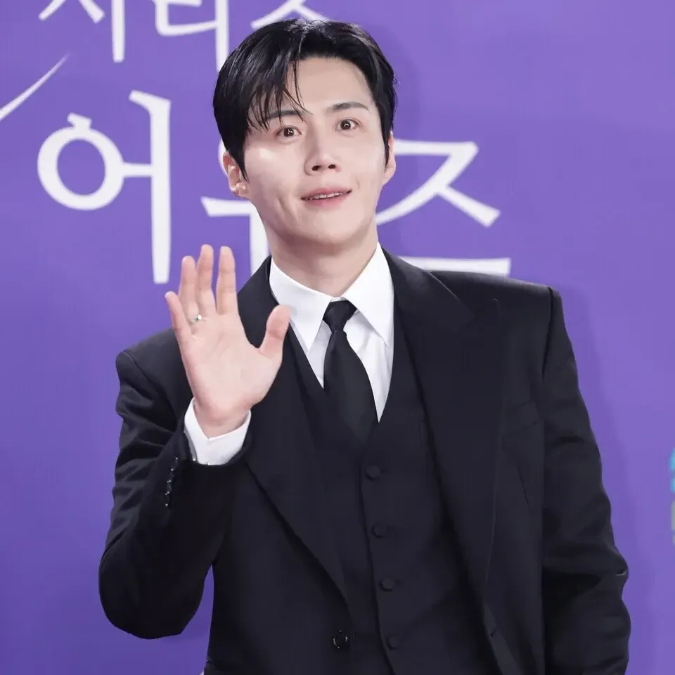 Latest photo of Kim Seonho