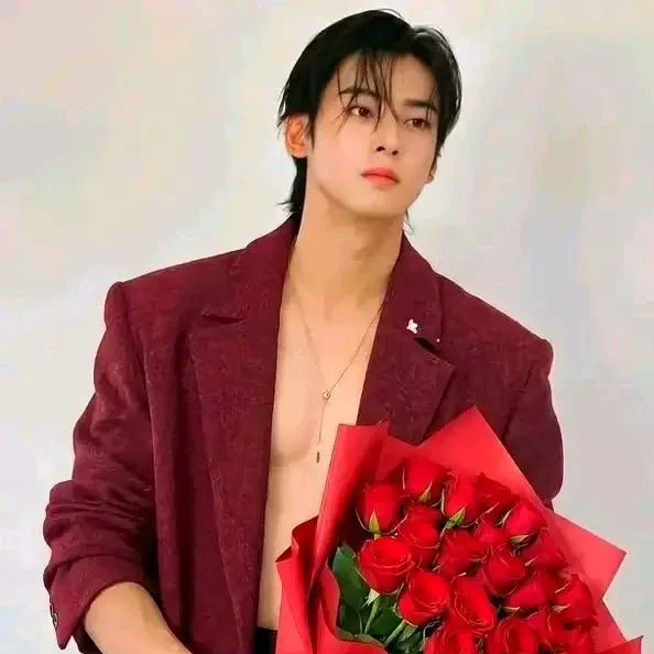 A moment captured by a fan of Cha Eunwoo