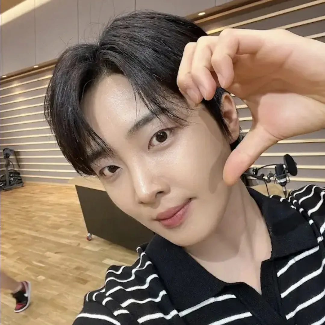 Recent activity shot of Hwang Yunsung