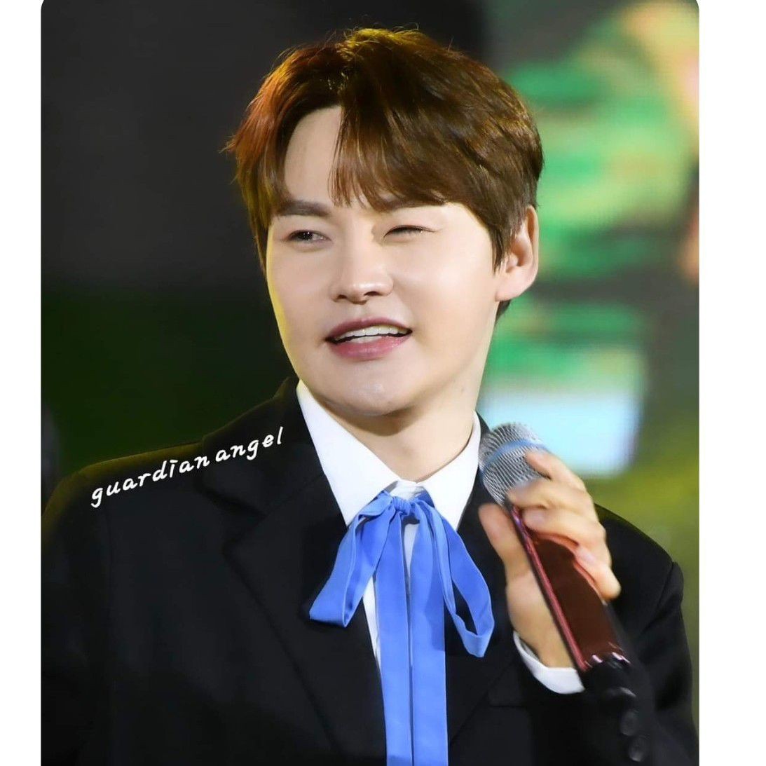 박서진의 비하인드 컷