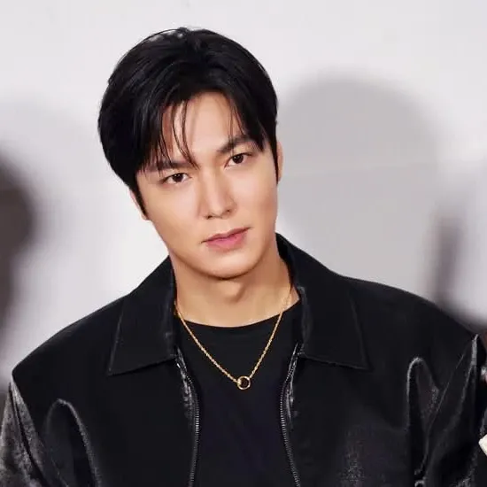 Recent activity shot of Lee Minho
