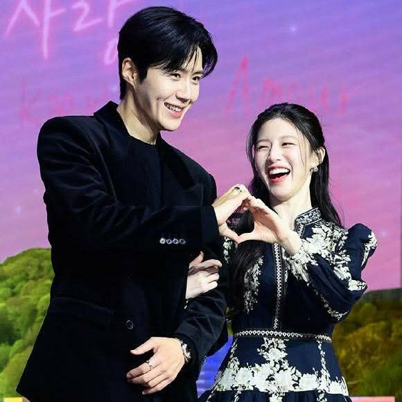 A moment captured by a fan of Kim Seonho