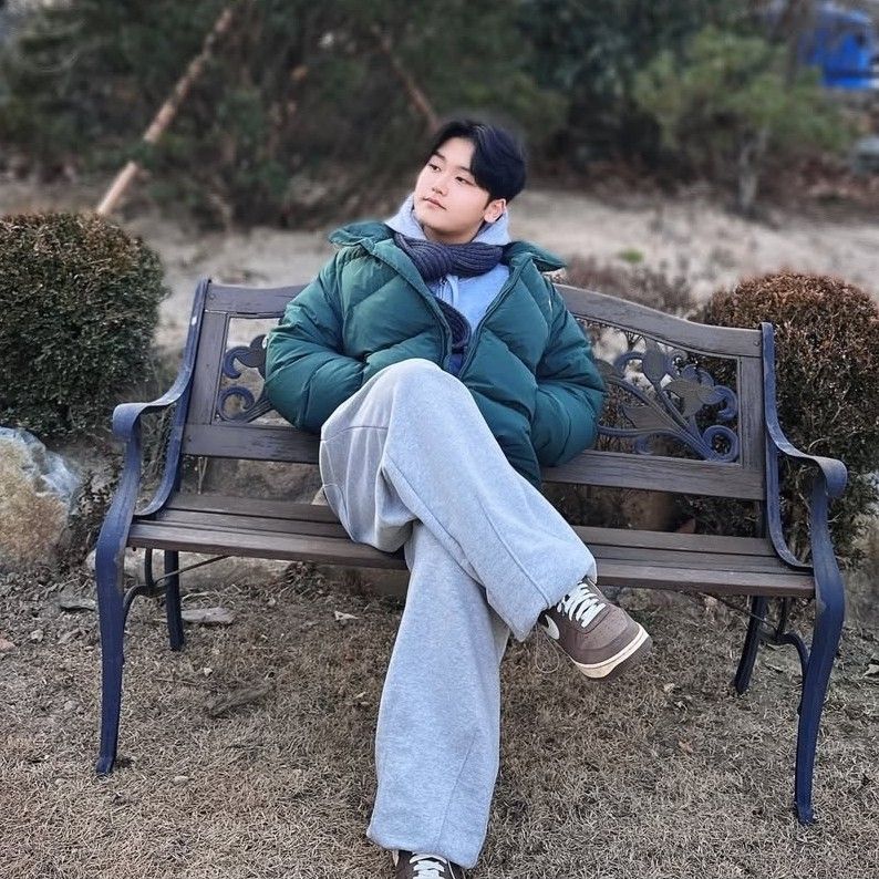 Recent activity shot of Park Sungon