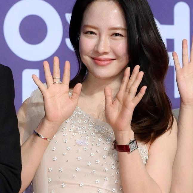 Momen yang diabadikan oleh penggemar Song Jihyo