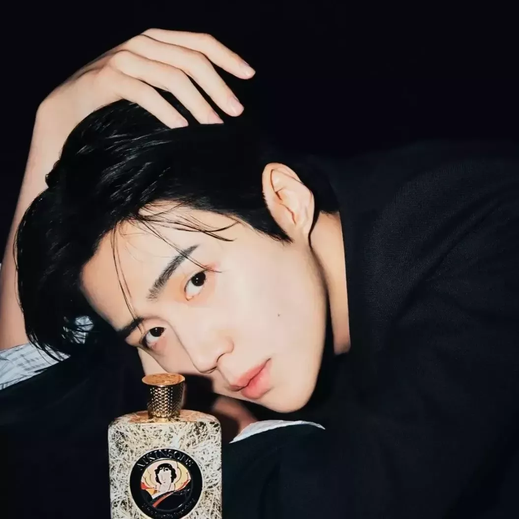 Foto terbaru dari Kim Seonho
