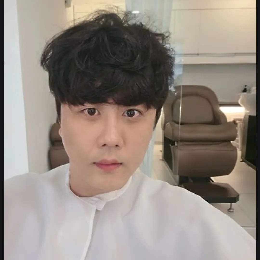 Behind-the-scenes cut of Jin Haesung