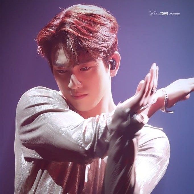 Foto terbaru dari Park Jinyoung