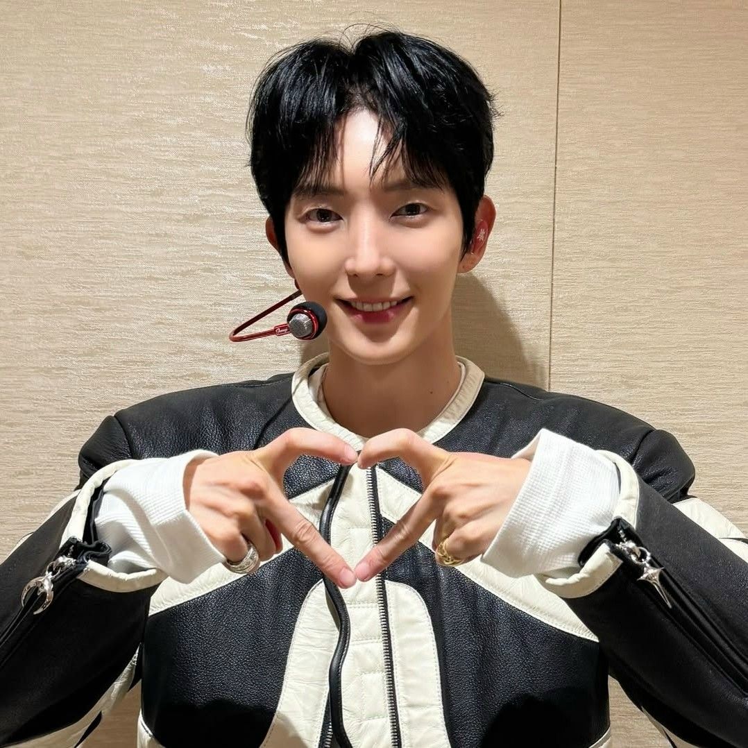 Behind-the-scenes cut of Lee Joongi