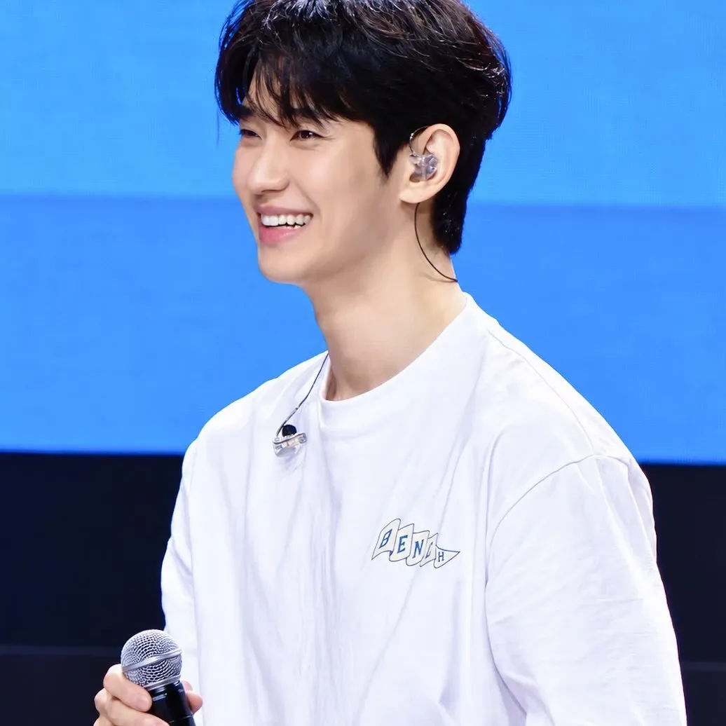 A moment captured by a fan of Kim Soohyun