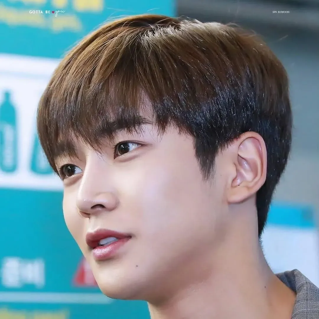 Foto terbaru dari Rowoon