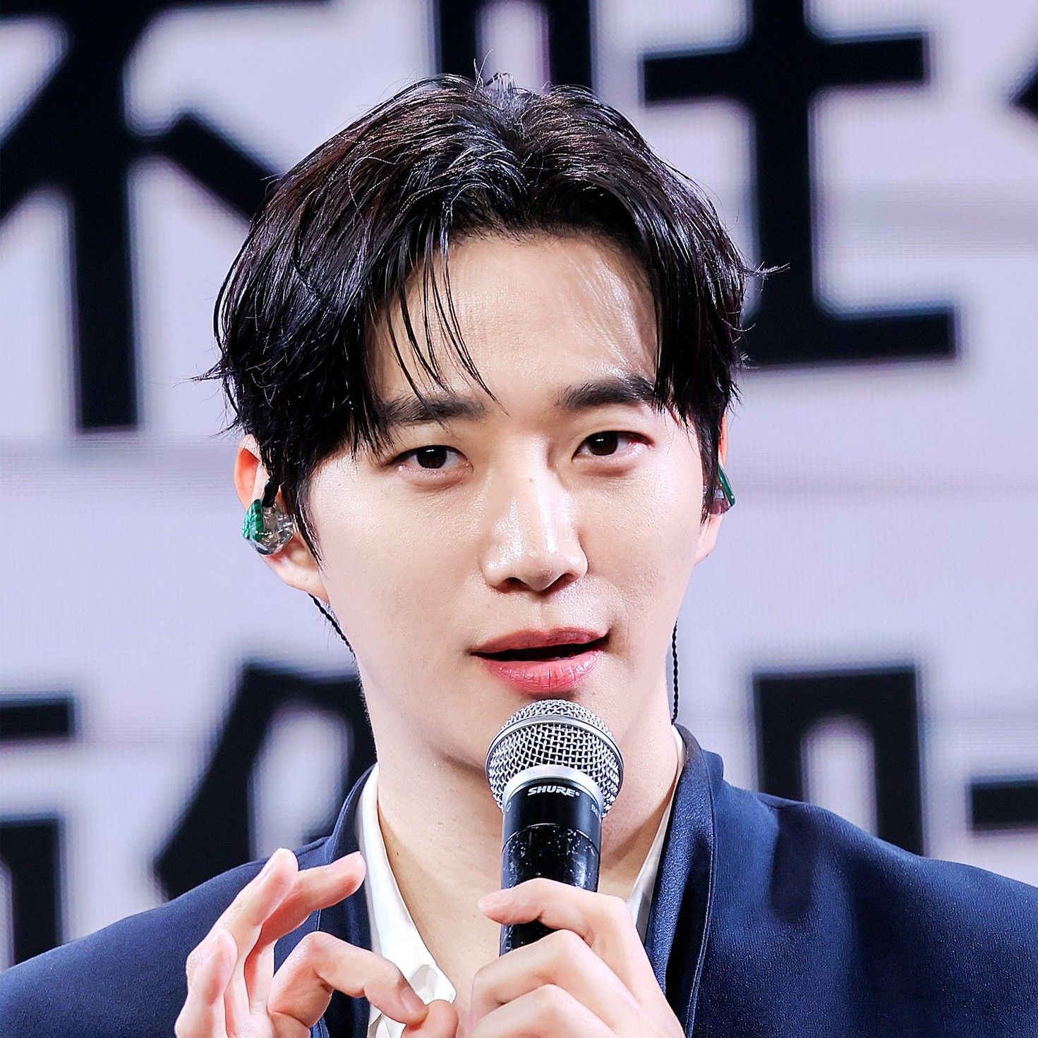 イ・ジュノのビハインドカット