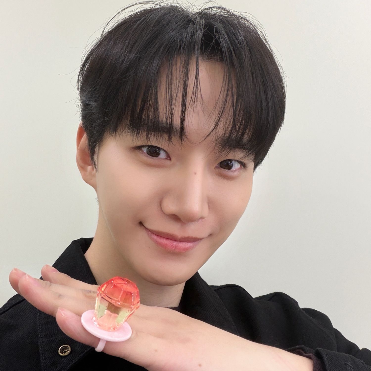 イ・ジュノの最近の活動ショット