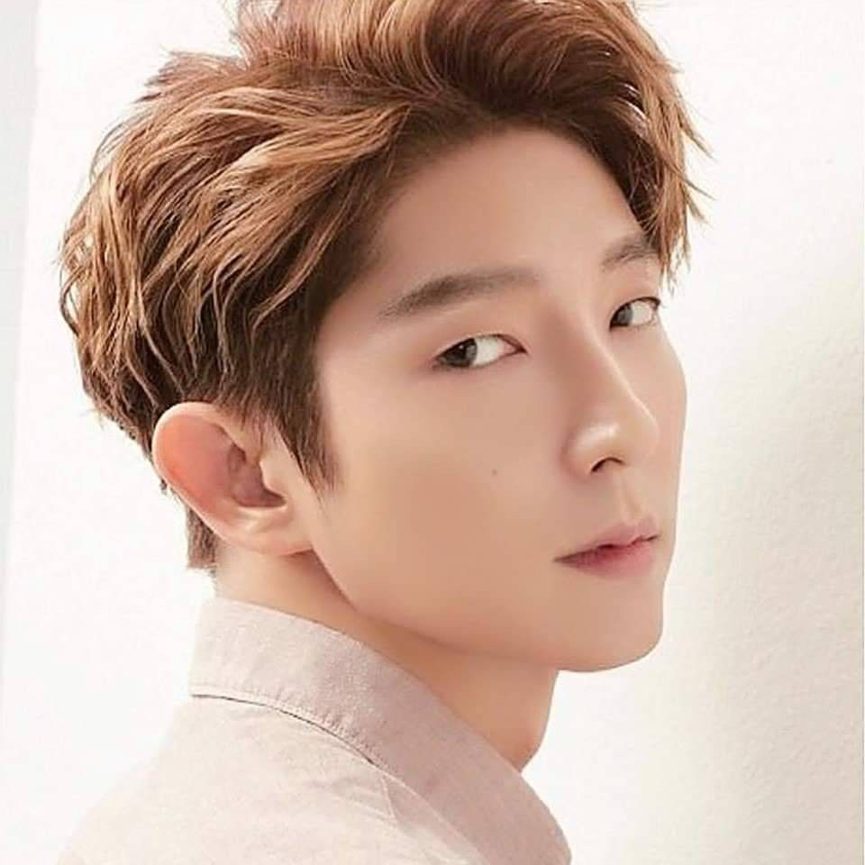 Latest photo of Lee Joongi