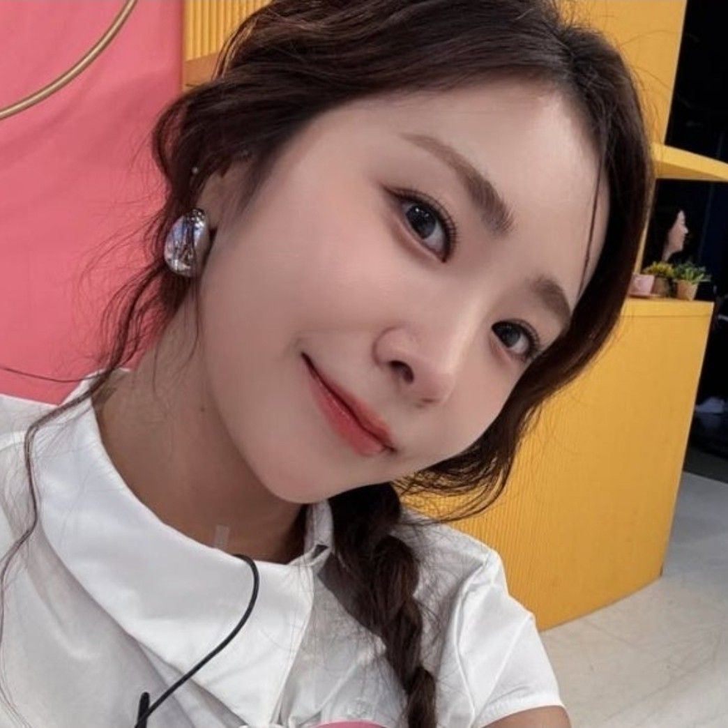 Recent activity shot of Huh Chanmi