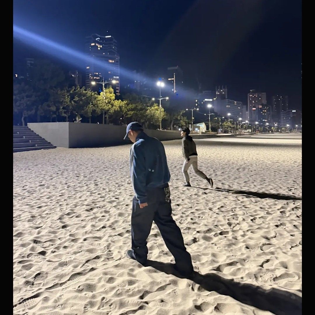 Behind-the-scenes cut of Park Jihoon