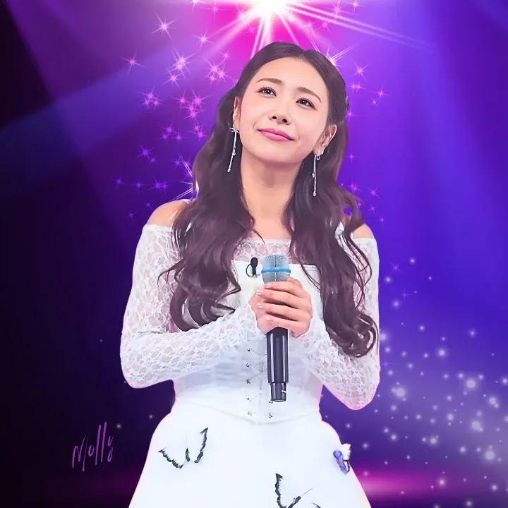 Foto terbaru dari Huh Chanmi