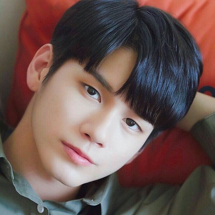 옹성우의 비하인드 컷